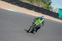 enduro-digital-images;event-digital-images;eventdigitalimages;mallory-park;mallory-park-photographs;mallory-park-trackday;mallory-park-trackday-photographs;no-limits-trackdays;peter-wileman-photography;racing-digital-images;trackday-digital-images;trackday-photos